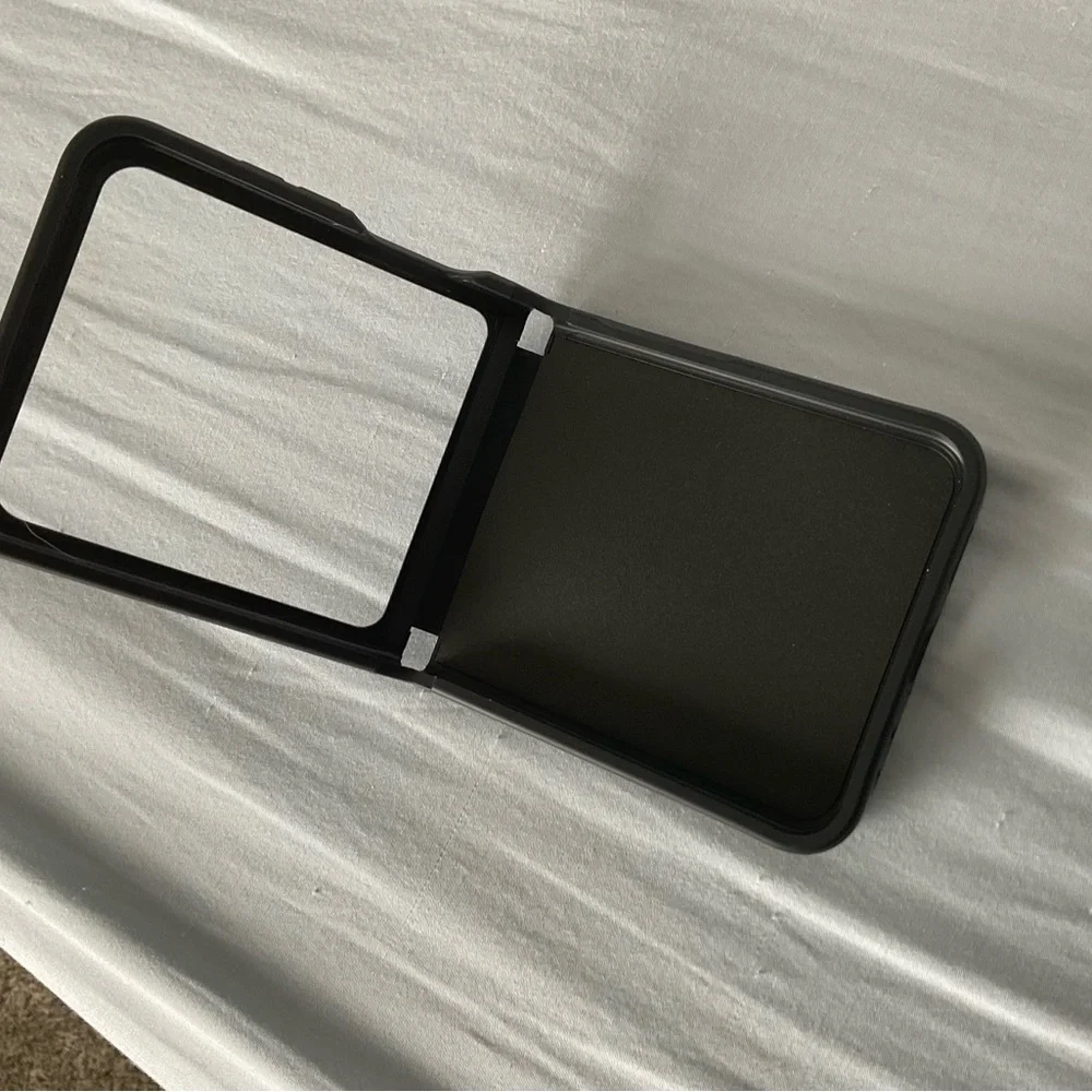 Samsung Z Flip 5 Case Bundle Plus Zagg free case